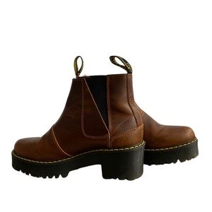 Dr. Martens
Rometty II